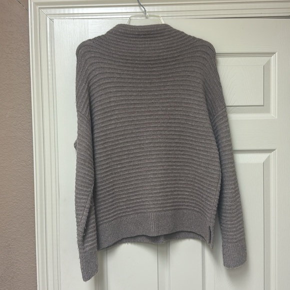 Excellent condition madewell brown cowl neck sweater - Picture 3 of 3